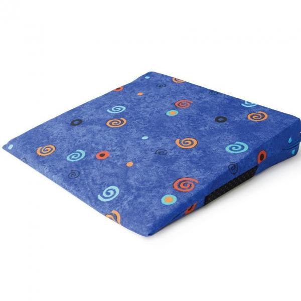 Dit is het blauwe zitkussen met een patroontje