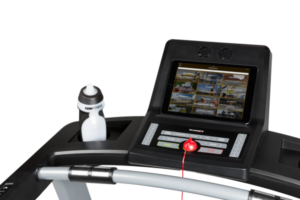 Runner DTM2000i van het merk Flow Fitness met snelheid tot 18 km per uur met film