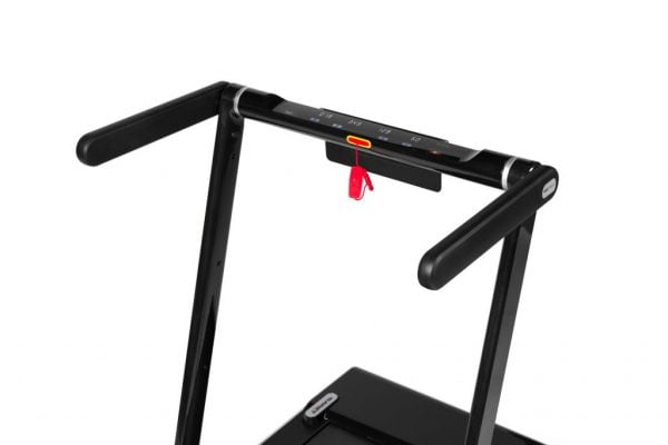 Loopband Runner DTM300i merk Flow Fitness stang