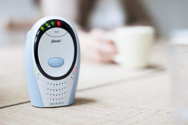 Alecto babyfoon DBX-85 Eco met terugspreekfunctie eenvoudig neerzetten