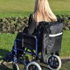 Tas Splash met krukkenhouders voor rolstoel of scootmobiel voorbeeld met dame
