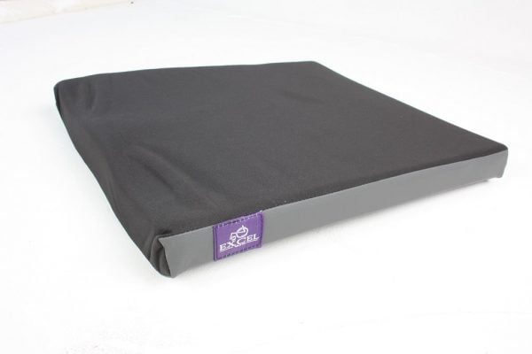 zitkussen voor extra comfort in de rolstoel merk Excel Care in drie maten