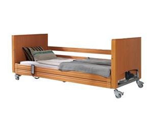 Hoog/laag bed Magda geschikt voor 2 personen of zwaarder persoon, maximaal gewicht is 250 kg. Kleur beuken