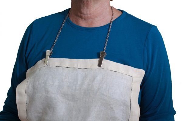 Metalen slabhouder met servet