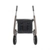 Daypack aan de rollator voor de carbon overland rollator van thuiszorgwinkel.nl