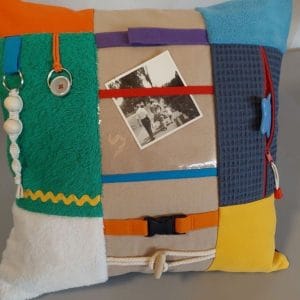 Het fruffelkussen Jan in verschillende kleuren van Thuiszorgwinkel.nl
