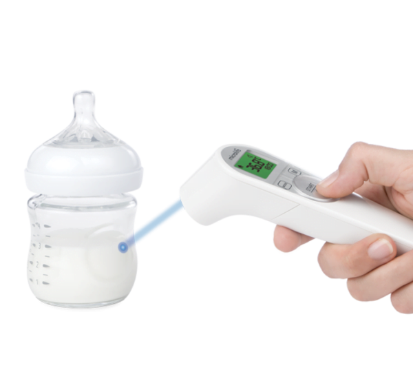 De Microlife NC 200 contactloze thermometer verricht automatisch een temperatuurmeting op een afstand van maximaal 5 cm. Ook voor omgevingsmeting