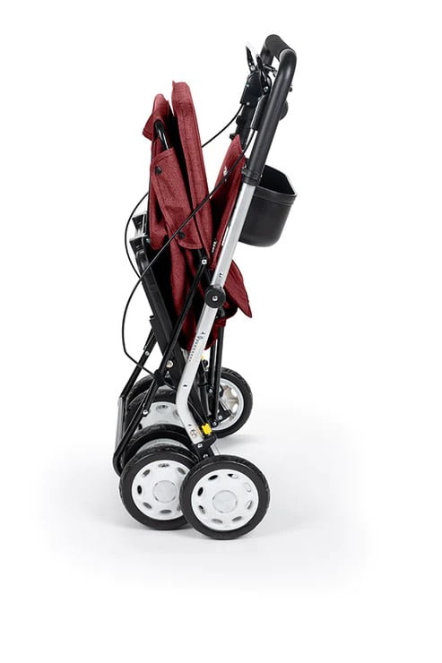 Boodschappenrollator in de kleur rood ingeklapt