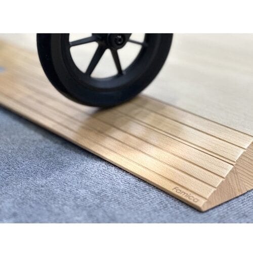 Houten drempelhulp met LED verlichting geschikt voor 2 hoogtes.