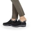 Zwarte Lorin moccasin van orthofeed met eenvoudige instap.