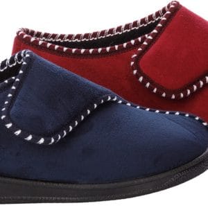De pantoffel van MSF in de kleur blauw en bordeaux verkrijgbaar