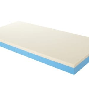 Presstige matras gemaakt van traagschuim.